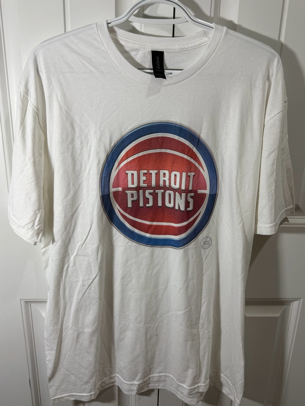 Detroit Pistons T Shirt Mens Large Gildan Softstyle NBA Basketball White NWOT